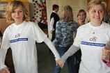Łódź - wolontariusze i niepełnosprawne dzieci podczas wspólnych zajęć tanecznych